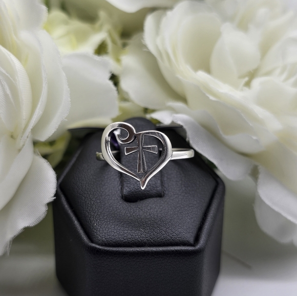 ♥️ DULCE CRUZ RING - Picture 5 of 5